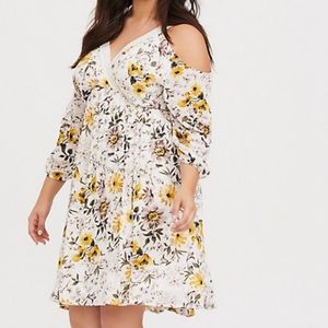 Women's cold shoulder dress